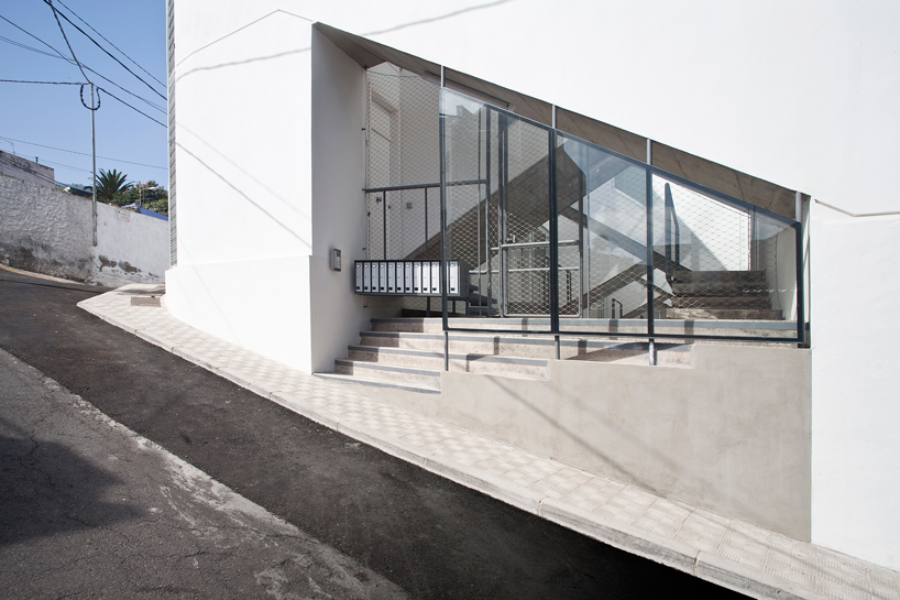 12 houses in tenerife island by david arias and cristina del buey