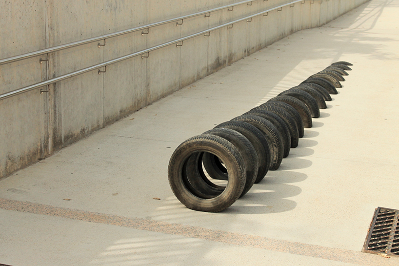 pneumàtic challenges physicality in urban barcelona