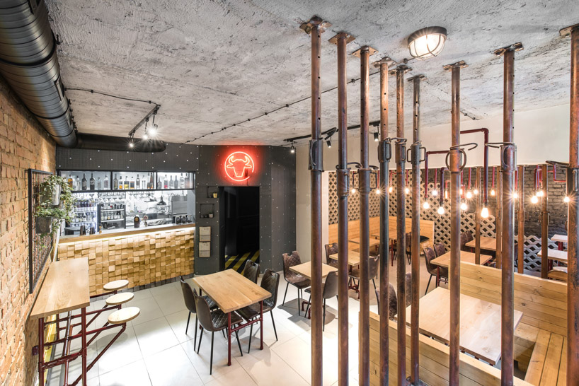 mode:lina's restaurant in poznań is built of raw construction materials