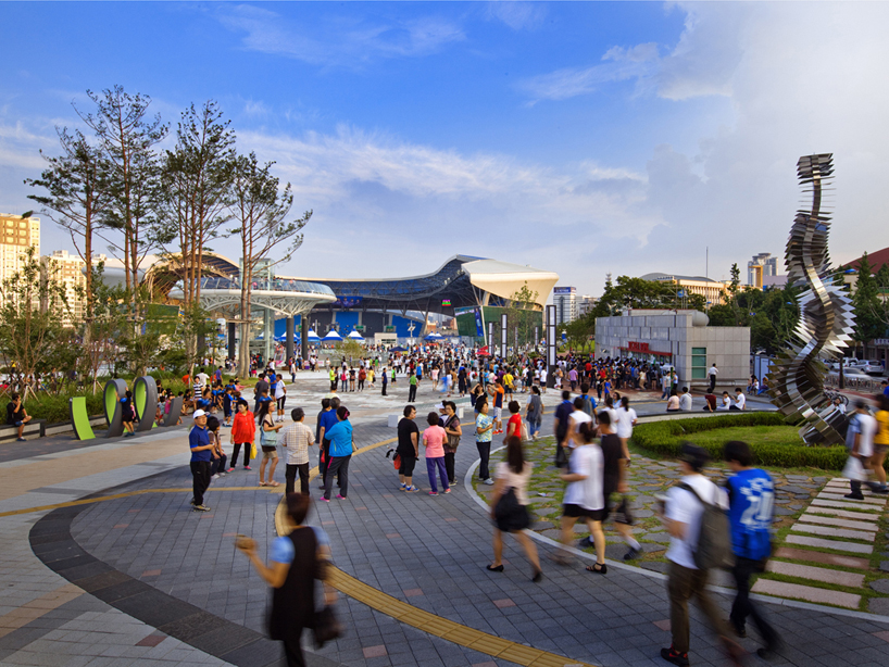 rossetti architects: sungui arena park soccer stadium