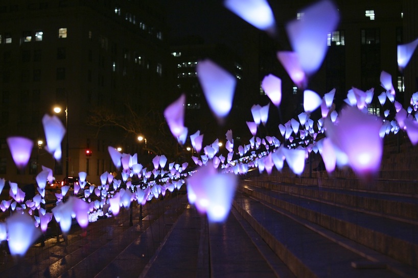 BW architects: kinetic LED installation at tribeca film festival opening