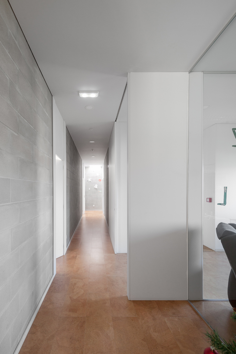 saavedrarquitectura school house guimaraes portugal designboom