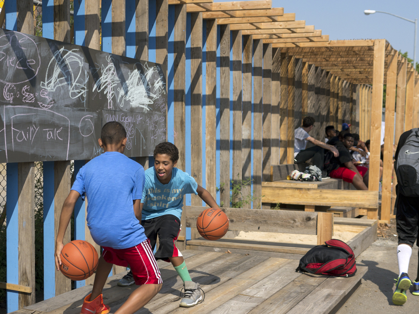 interactive community wall transforms fence by chat travieso