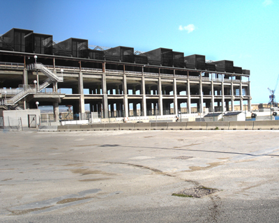 tramoni extends hangar J1 in marseille