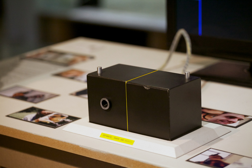 the duo camera by chin-wei liao splits in half