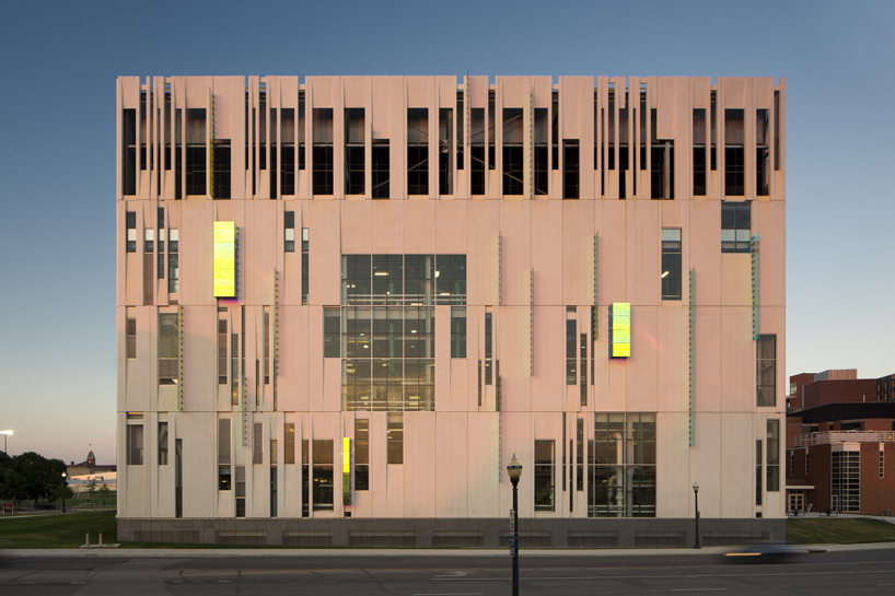 r_b arc designs modular water chiller plant at OSU