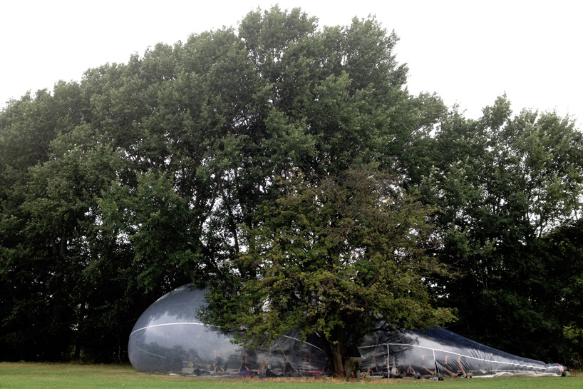 plastique fantastique's inflatable aeropolis community center