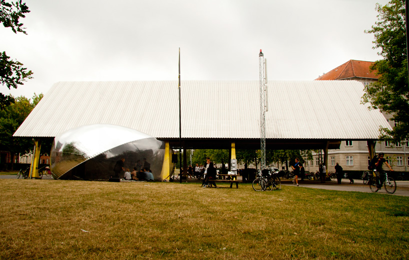 plastique fantastique's inflatable aeropolis community center