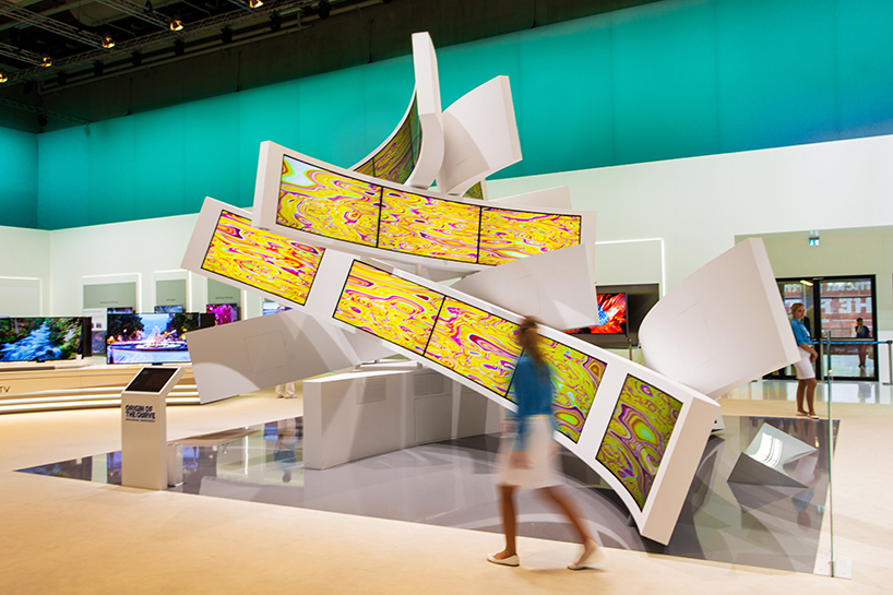 miguel chevalier arcs origin of the curve for samsung