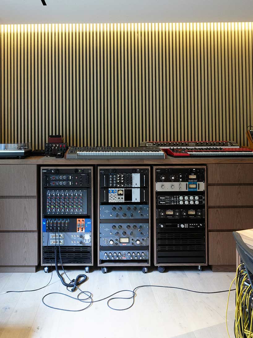 goko turns a 1920s mexican house into a chapel-like recording music studio