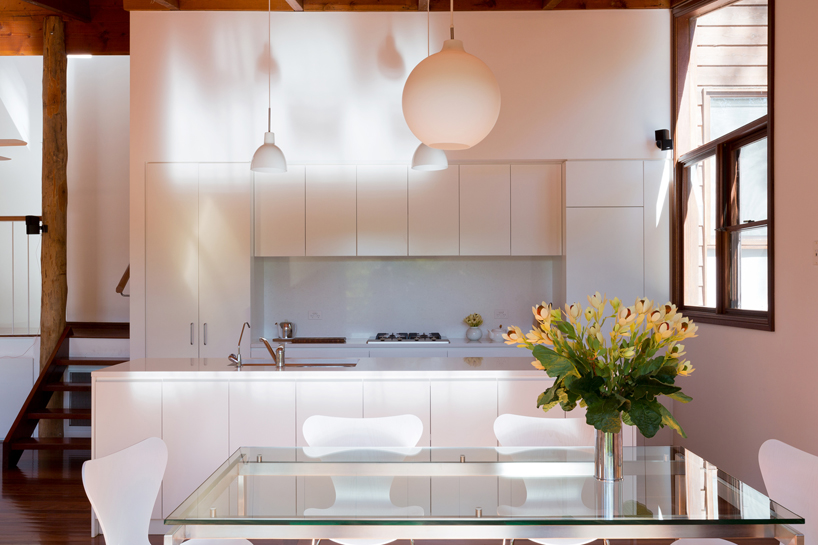 fearns studio expands folded south durras house in australia