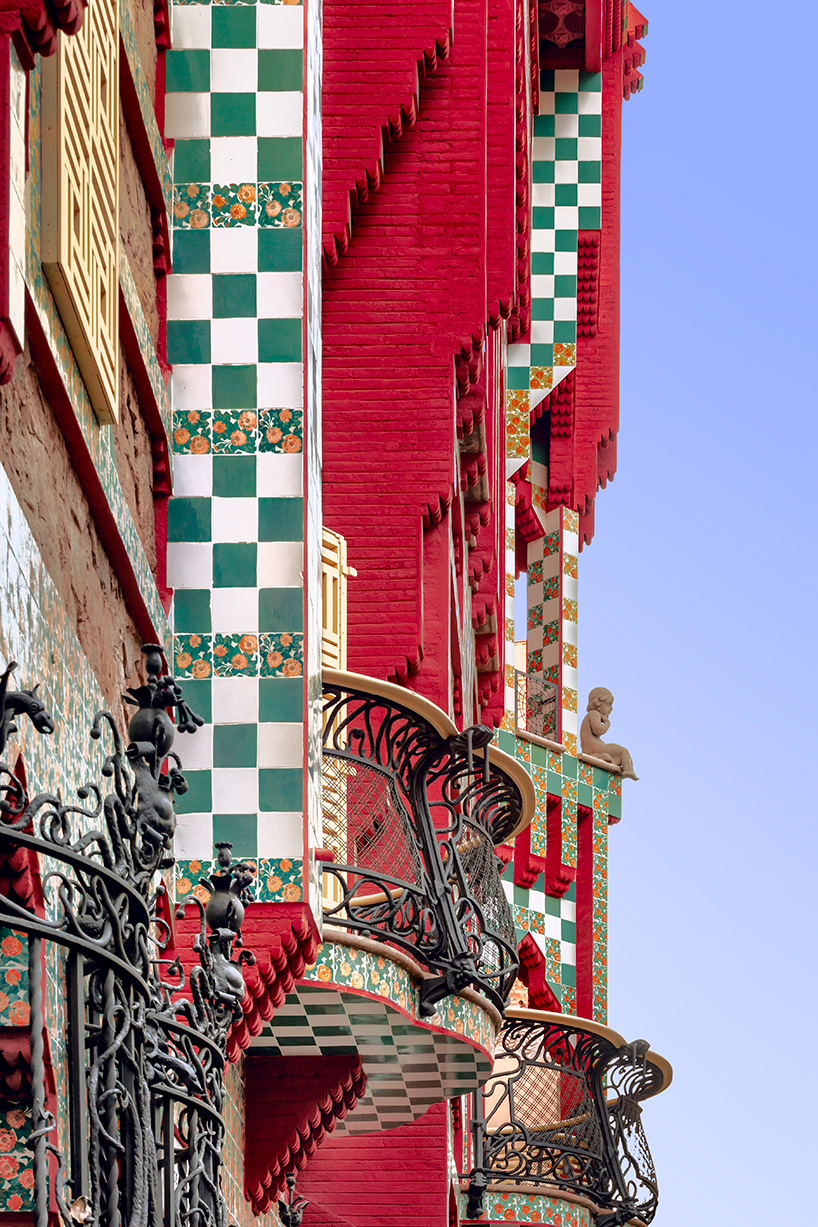 david-cardelus-antoni-gaudi-casa-vicens-architectural-photography-06-07-2019-designboom