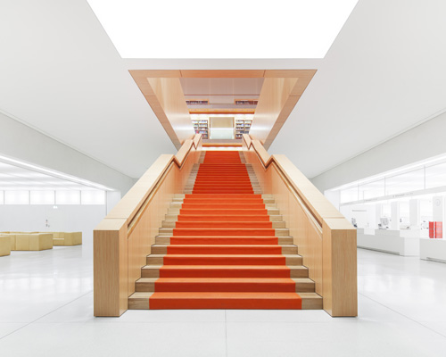 felix löchner reveals pristine interiors of berlin federal library
