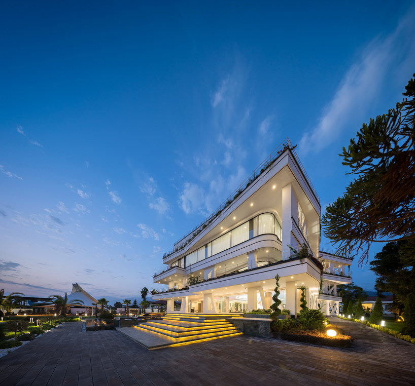 villa didaar in iran repeats the natural patterns of trees designboom