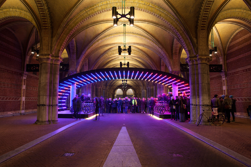VVM illuminates rijksmuseum passage with bicycle lightbattle