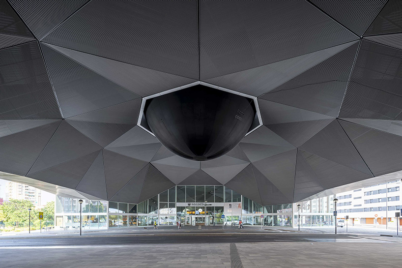 spy installs a huge black sphere for the international festival of ephemeral architecture concentrico 07 1