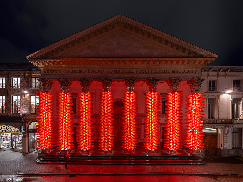 SpY wraps ghent columns with 1984 luminous traffic cones