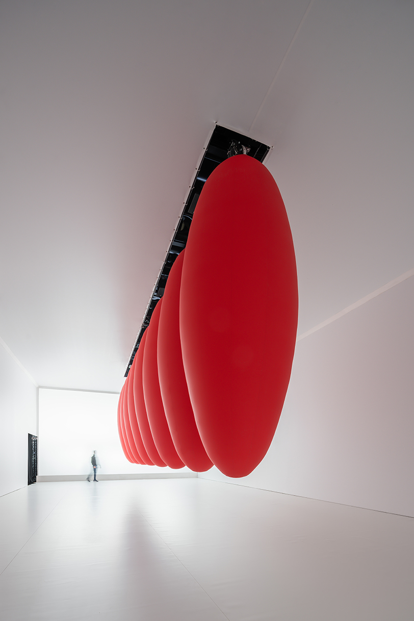 El dispositivo de poder espía Ovoids induce la contemplación a través de una danza hipnótica11