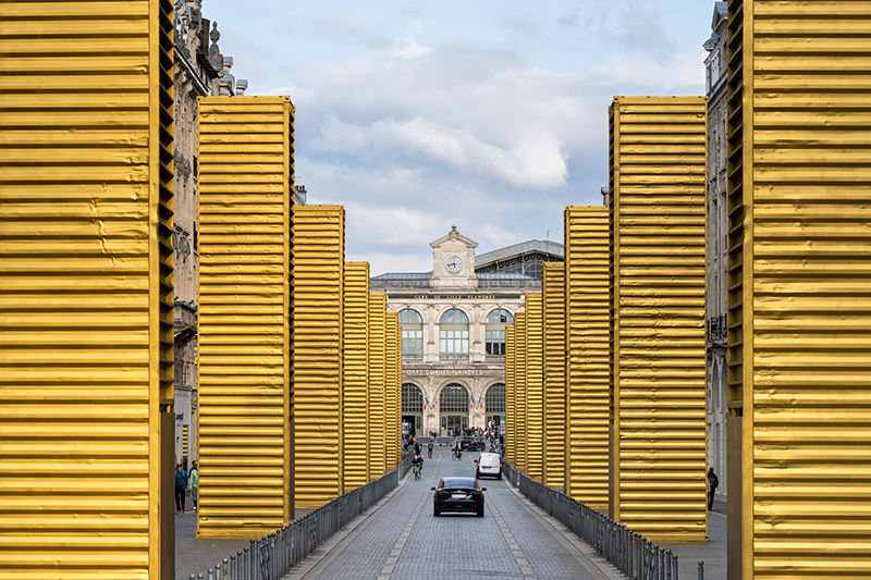 industrial containers are transformed into a mythological corridor in spys latest intervention in lille 5