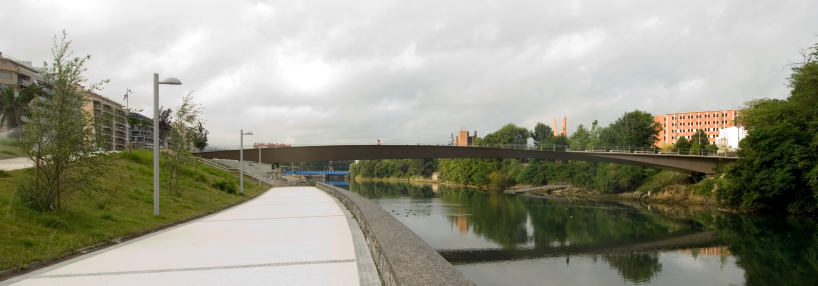anta ingenieria civil curves footbridge over urumea river 