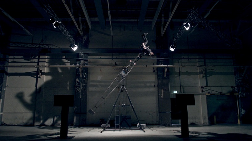 daniel de bruin's neurotransmitter 3000 is a biometrically controlled thrill ride - 1