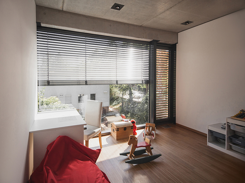 peter ruge architekten combines japanese & german in house M in berlin