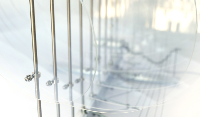 vincent leroy's 'slow echo' emulates clouds of floating glass