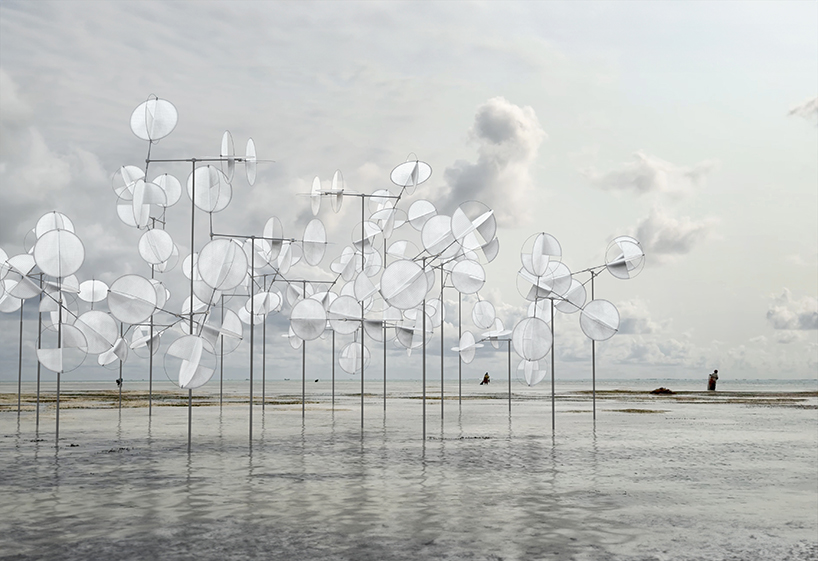 dancing installation by vincent leroy mirrors movements of wind on zanzibar&rsquo;s shoreline