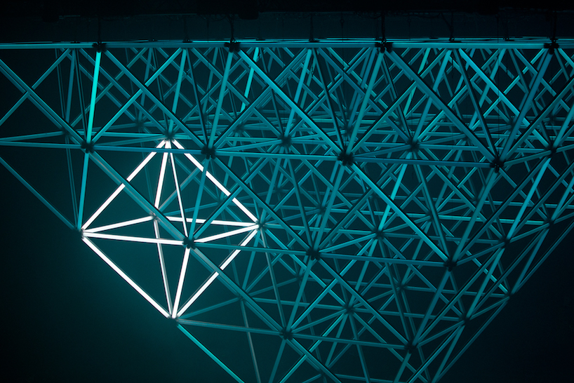 TETRO+A and WHITEvoid present network-like light structure for bright brussels festival