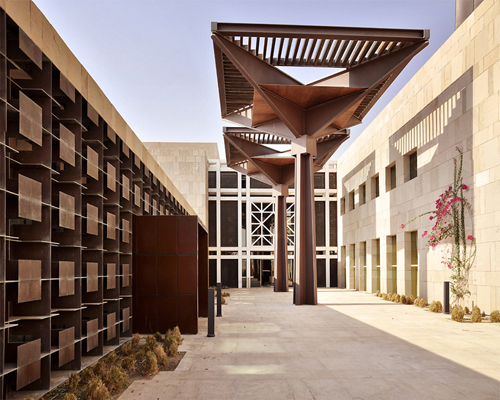 HBKU student center by legorreta + legorreta in doha