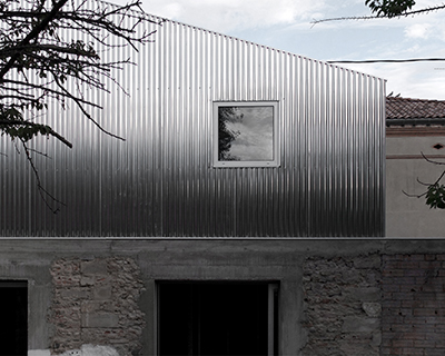 BAST renovates and rebuilds M03 house in suburban toulouse