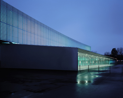 le prisme multi-purpose hall by brisac gonzalez architects