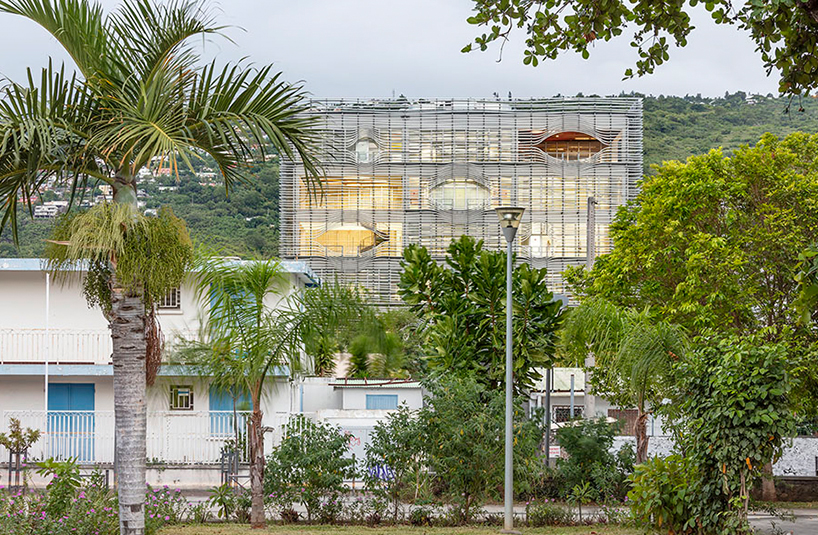 saint pauls regional conservatory of music and dance in la reunion by marin trottin architectes 10