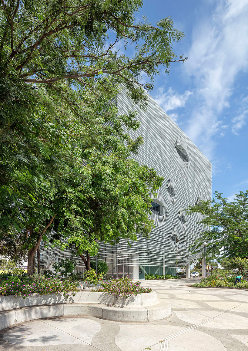 saint pauls regional conservatory for music and dance in la reunion by marin trottin architects 2