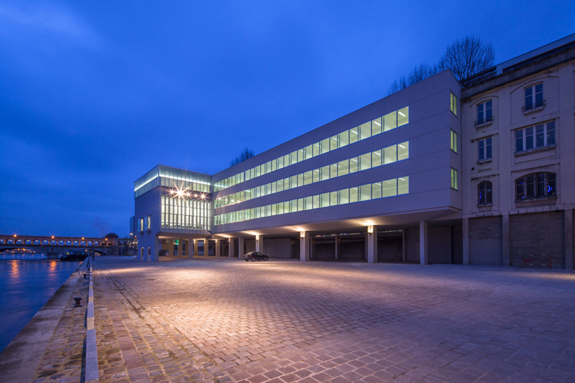 JB lacoudre returns transparency to the seine in paris
