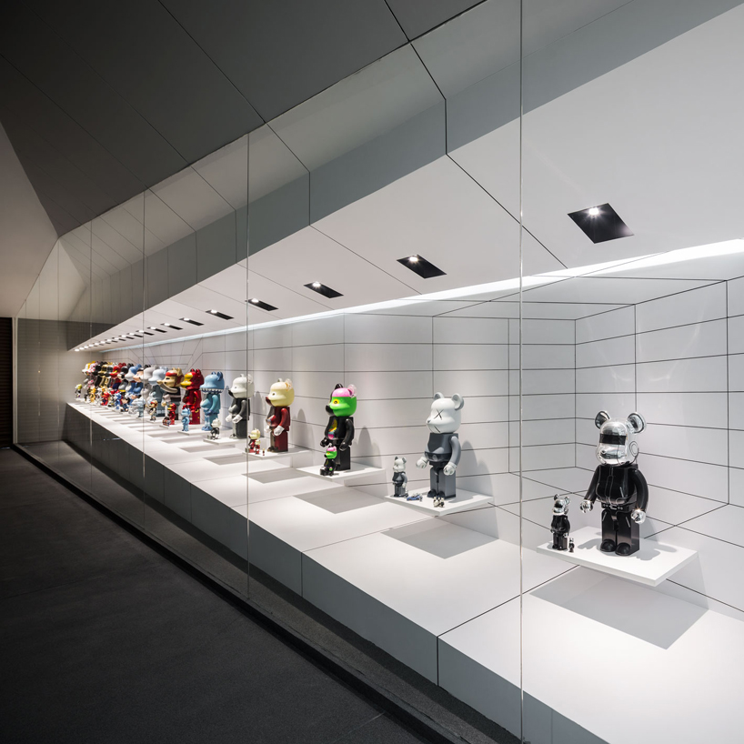 onion fills bear garage with illusory cabinet of toy figurines