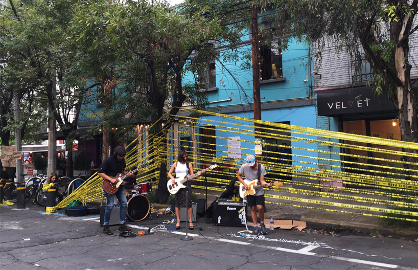 INhabitable studio builds temporary stage in mexico city for PARK(ing) day