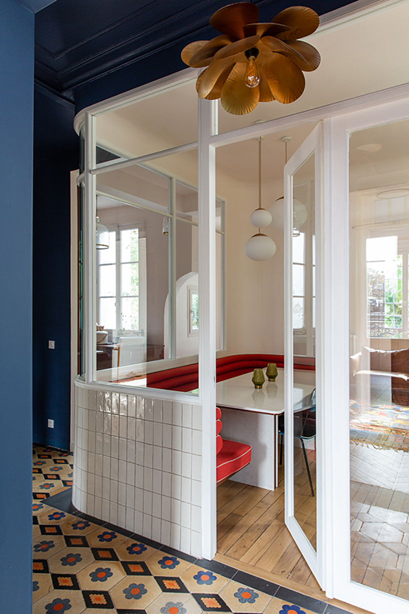 pierre-louis gerlier revives 1850s house near paris with retro aesthetics and visual openness