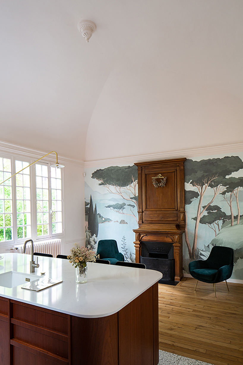 complete transformation of a xixth century house near paris 12