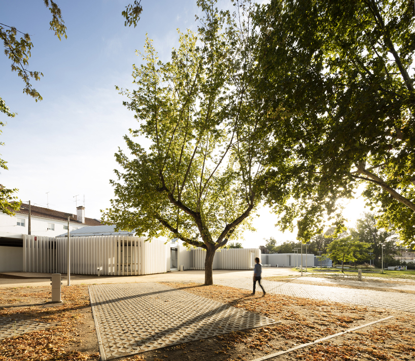 atelier rua abrantes camping portugal designboom