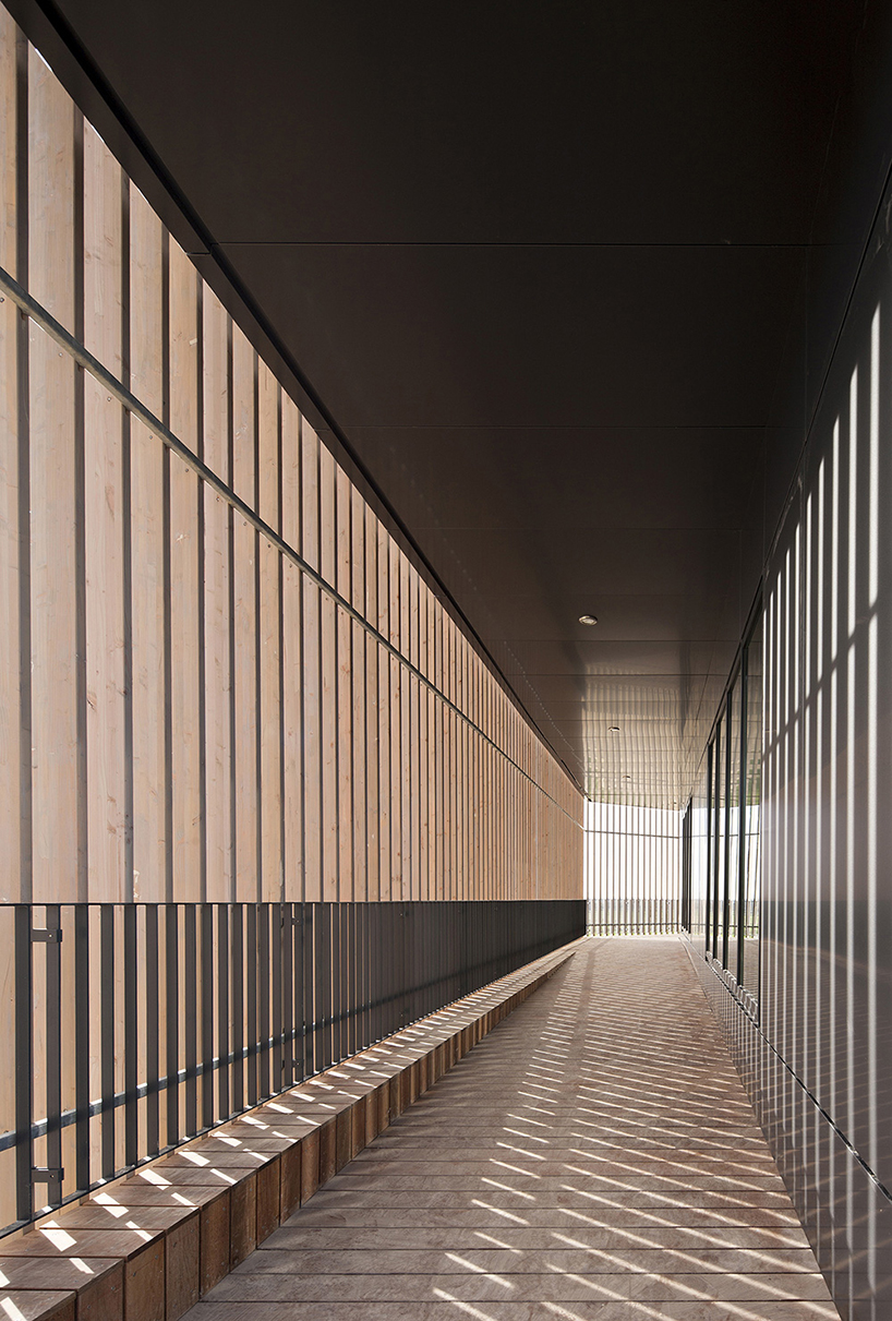 data architectes opens casino du lac to its surrounding landscape 