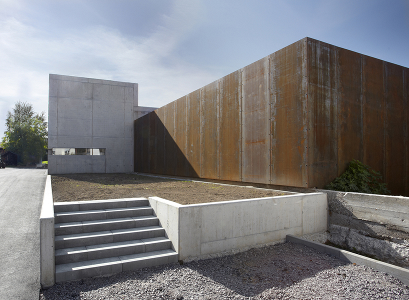 burkhard architekten completes bietighofer winery pressing hall addition 