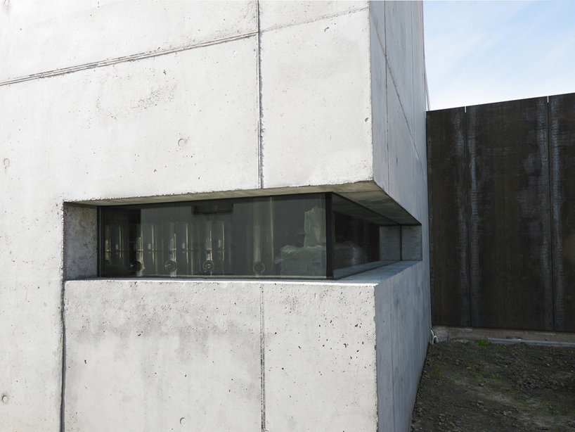 burkhard architekten completes bietighofer winery pressing hall addition 