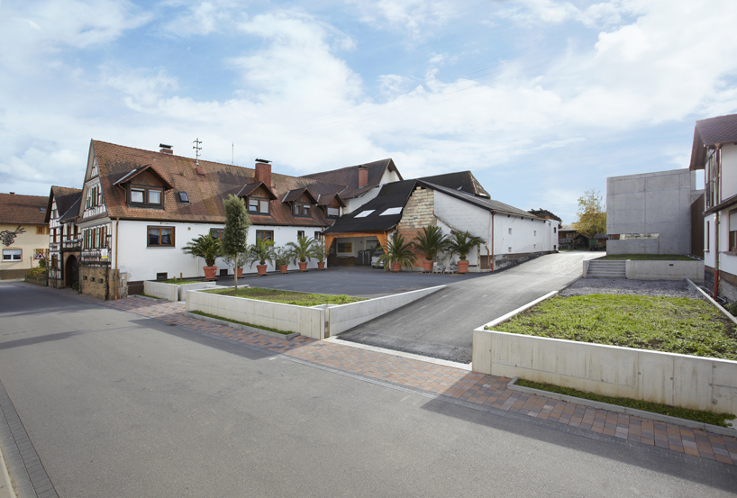 burkhard architekten completes bietighofer winery pressing hall addition 