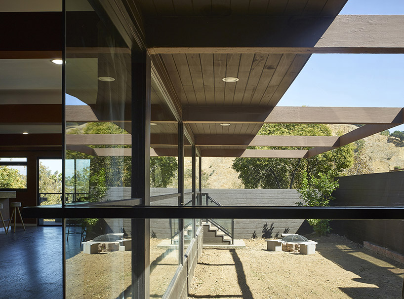 martin fenlon completes a new house in one of los angeles' historic preservation zones