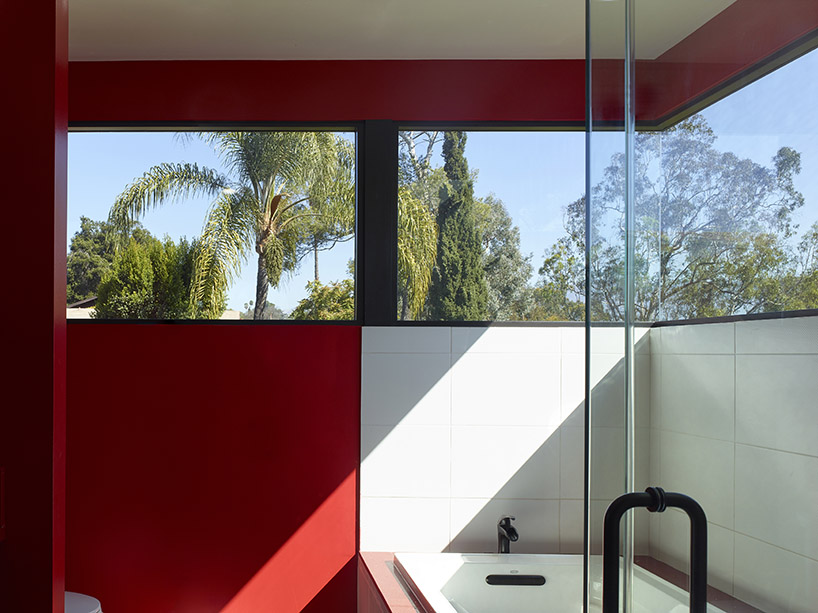martin fenlon completes a new house in one of los angeles' historic preservation zones