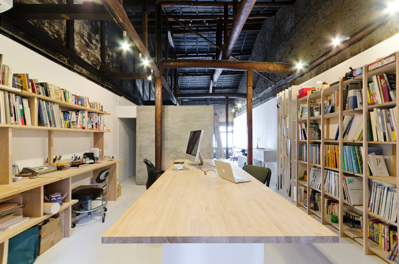TD atelier and endo shojiro rehabilitate kyoto machiya into home office