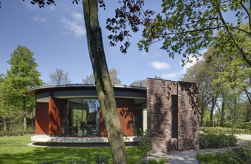 hilberink bosch restores dutch villa with circular pavilion