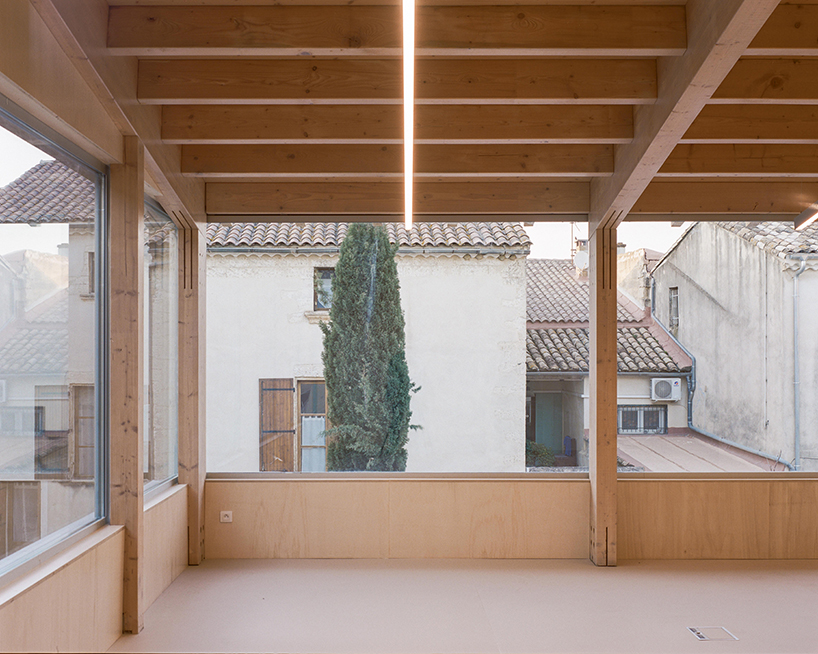 NAS architecture revives 17th-century chapel in southern france as third-place library 