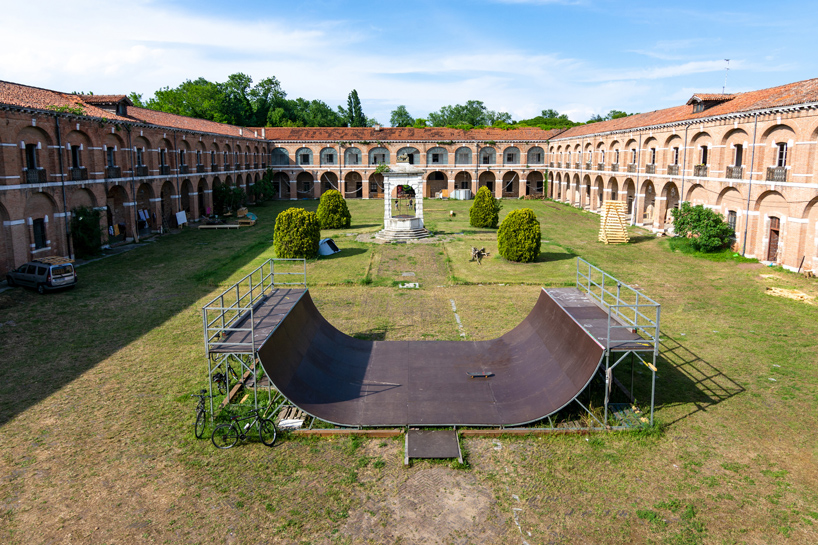 camposaz builds temporary dormitories as sleeping alternatives for venice biennale guests